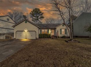 2489 Hunts Neck Trl, Virginia Beach, VA 23456