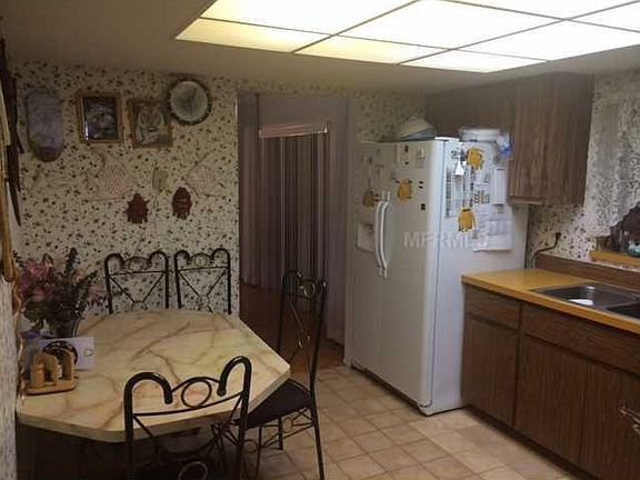 4th image of 2387 Ambrose Ln