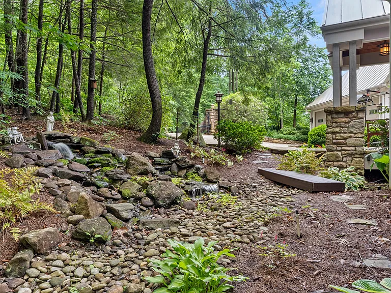 2095 Buffalo Creek Rd — Photo 40