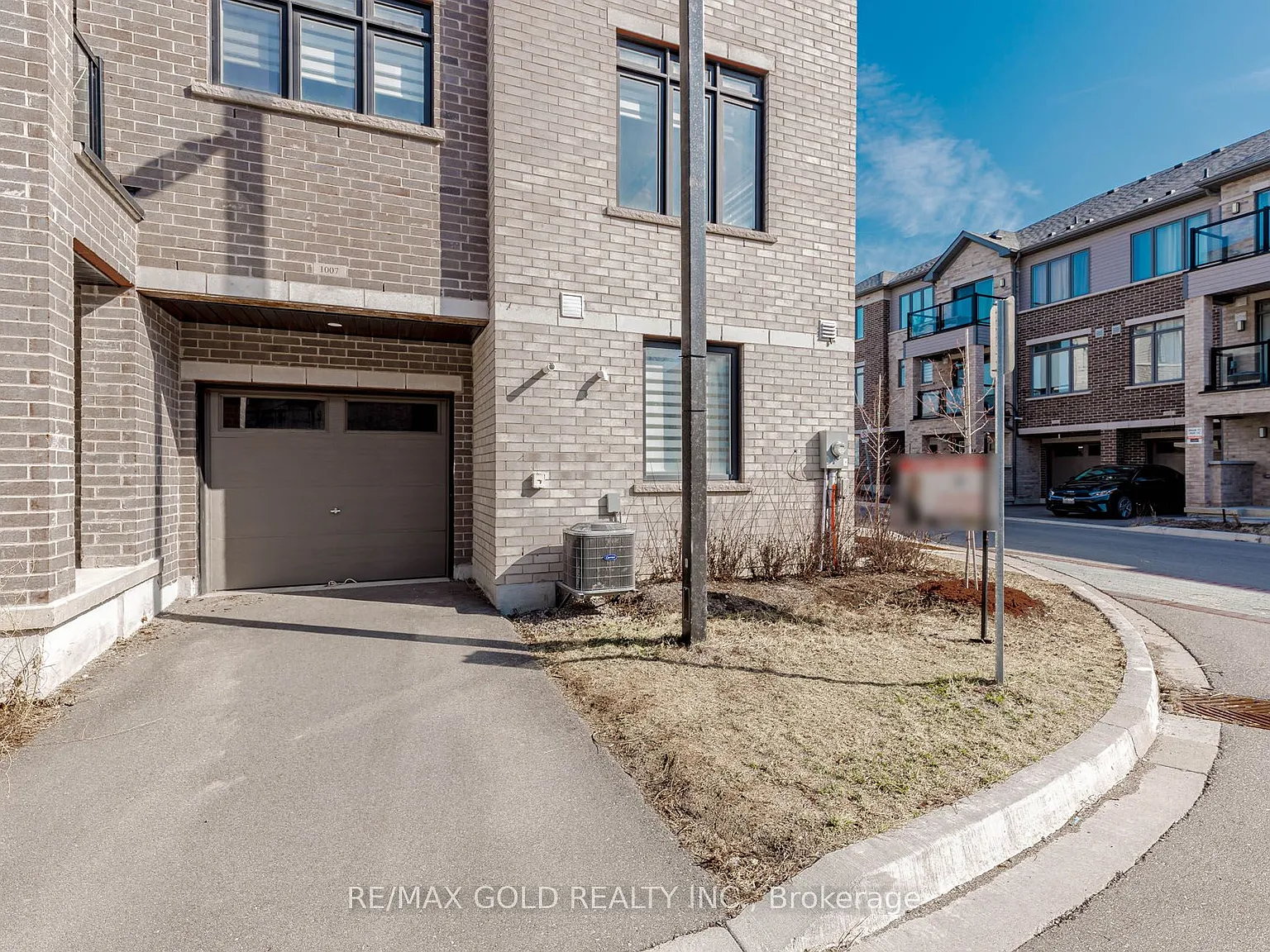 3 bed, $2,499 — Photo 4