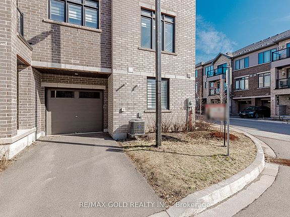 4th image of 585 Colborne St #1007