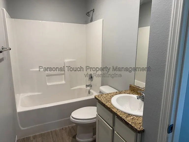 808 7th Ave S #3 — Photo 6