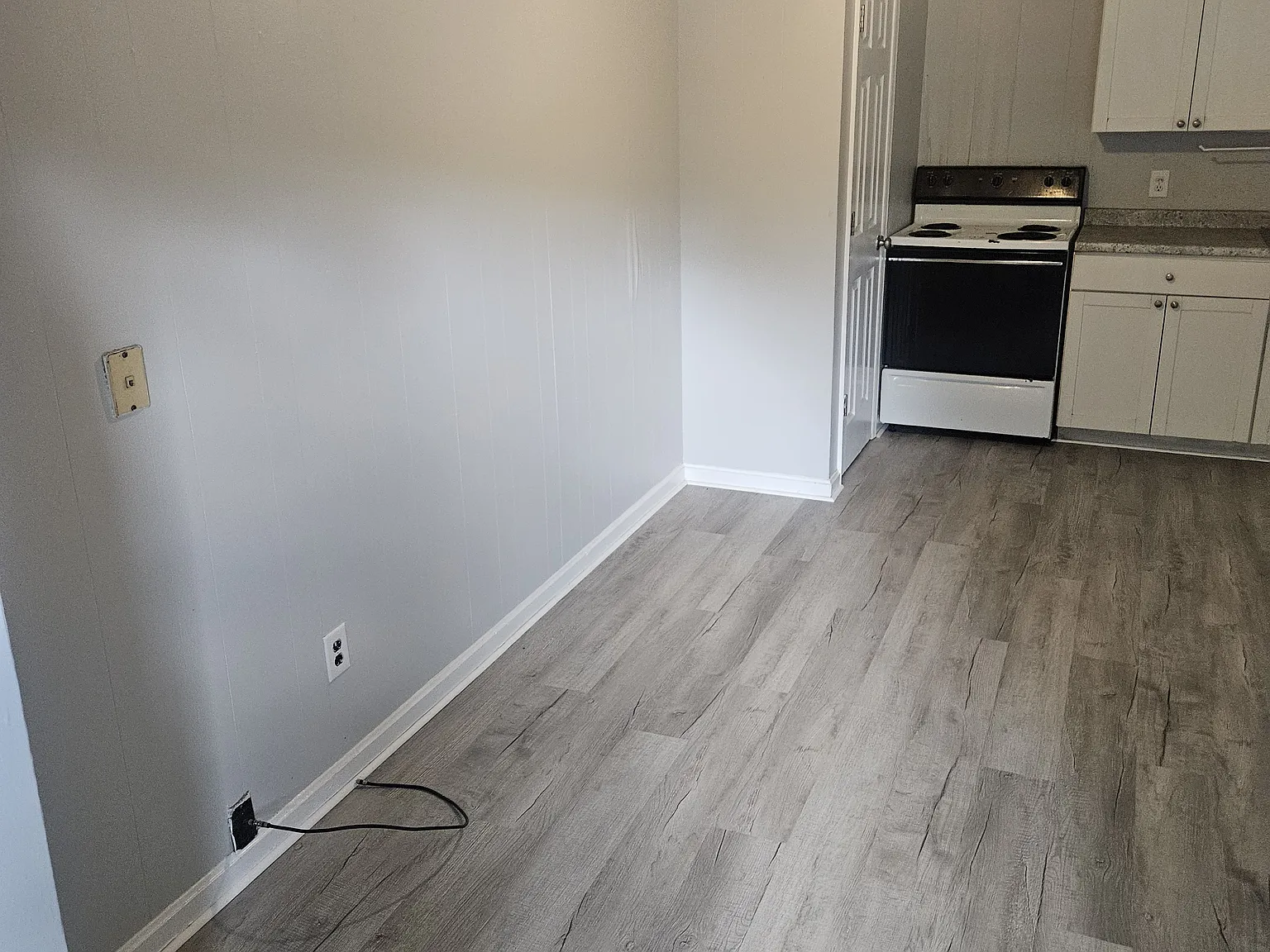 1608 College Farm Rd — Photo 2