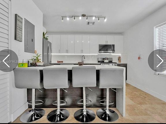 5th image of 1838 Fillmore St #2
