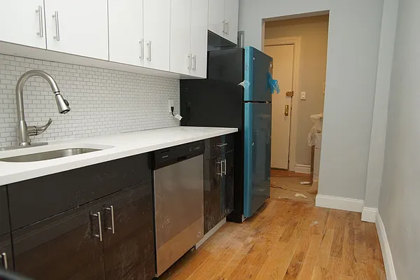 Rented by Norman Raindel, LREB | media 36