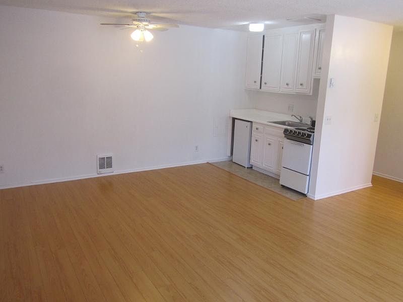 1st image of 501 N Venice Blvd APT 18