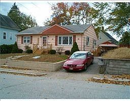 2nd image of 79 Summit St