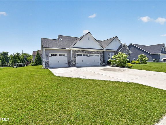 2nd image of 10639 Saron Ln