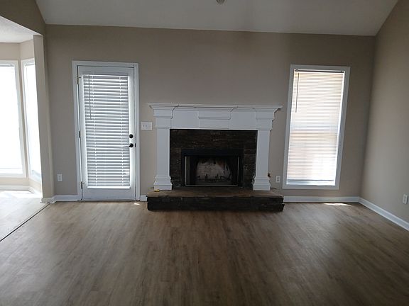 4th image of 791 Brooks Rd