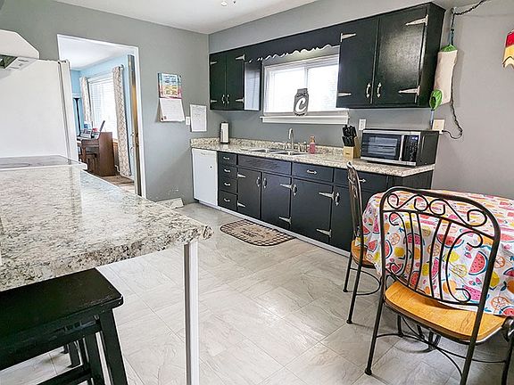 5th image of 706 Coulter Ave