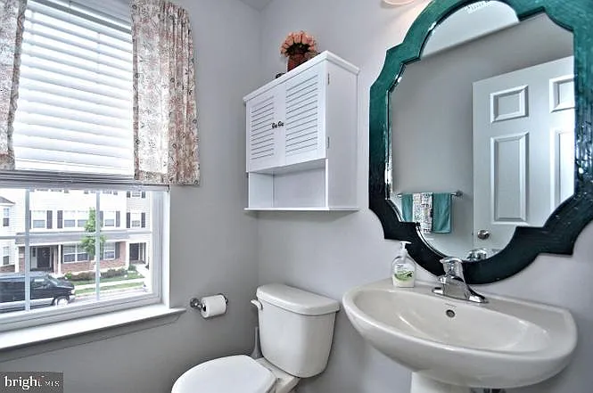 3002 Davenport Way — Photo 12