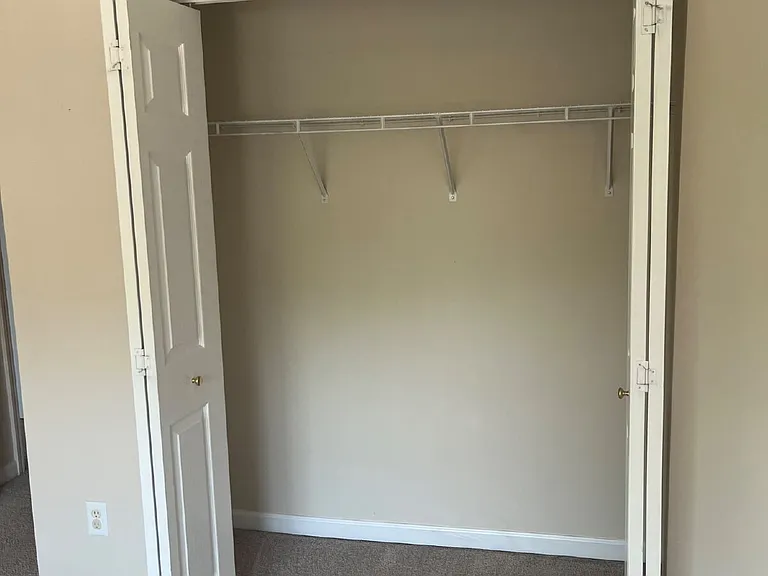 7529 Kemberton Ct — Photo 25