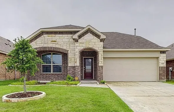 2130 Clarion Dr — Photo 1