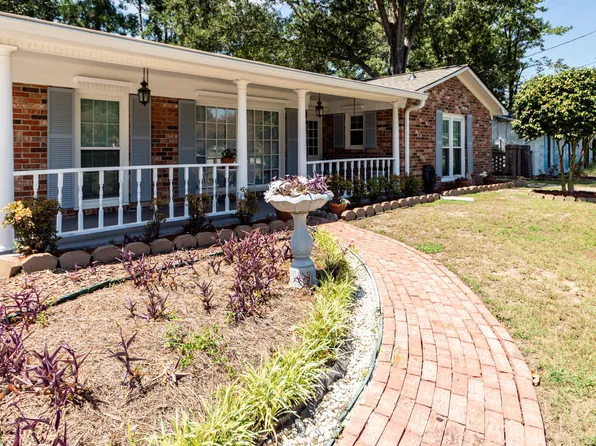 8425 Deerwood Dr, Charleston, SC 29406