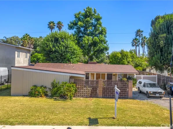 19350 Lanark St, Reseda, CA 91335