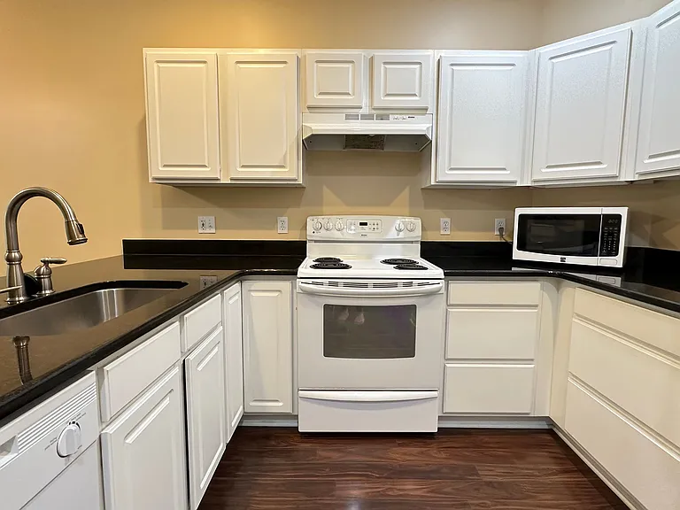 5555 Woodruff Shore Dr — Photo 14