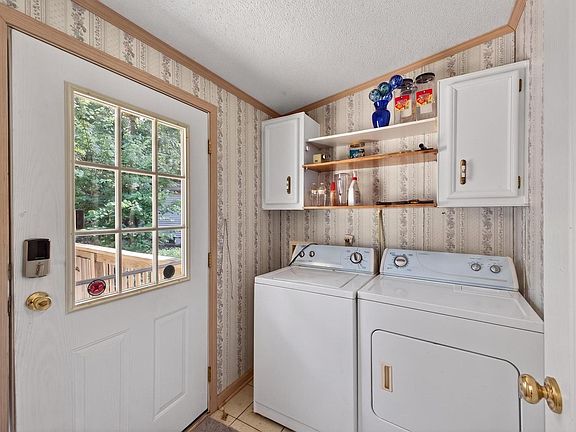 4th image of 786 Plum Branch Rd #0