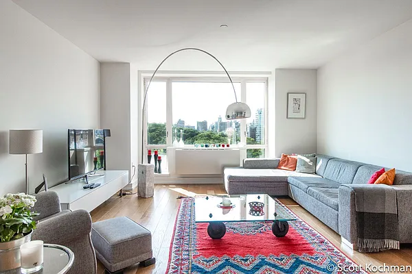 Rented by Level Group | media 2