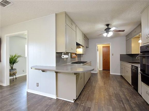 5th image of 11605 Oak Trl