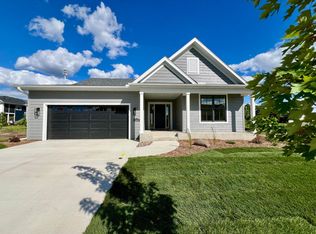 2009 Erie Dr, Northfield, MN 55057