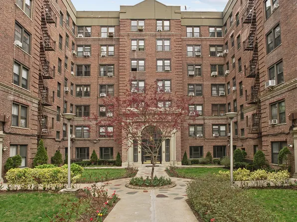 3240 Henry Hudson Parkway East