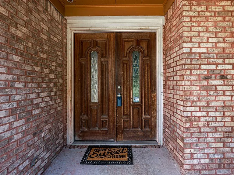 3873 King Edward Trl SW — Photo 2