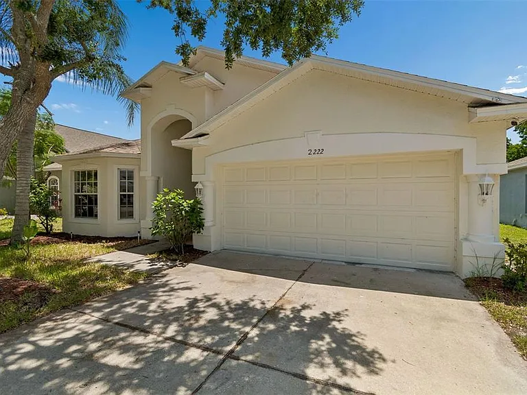 2222 Roanoke Springs Dr — Photo 3