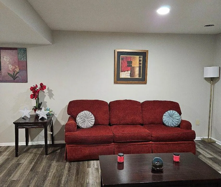 11 Willa Dr