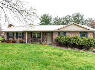 2180 Essex Ln, Morristown, TN 37814