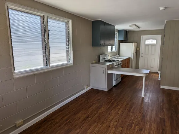 606 Isenberg St APT D, Honolulu, HI 96826