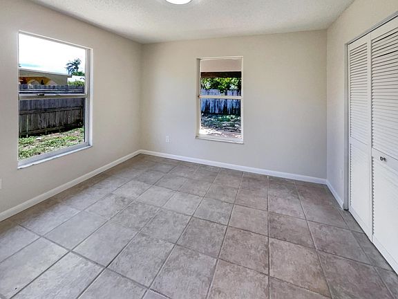 3rd image of 7443 Thatcher Avenue