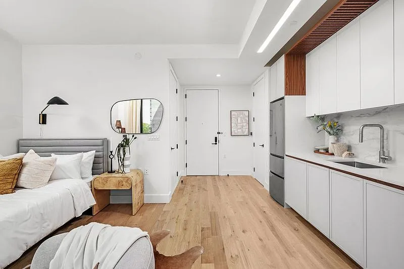 570 Fulton Street — Photo 4