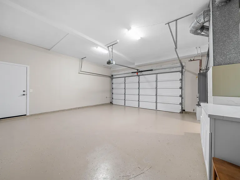 261 Hillcrest Dr #B — Photo 30