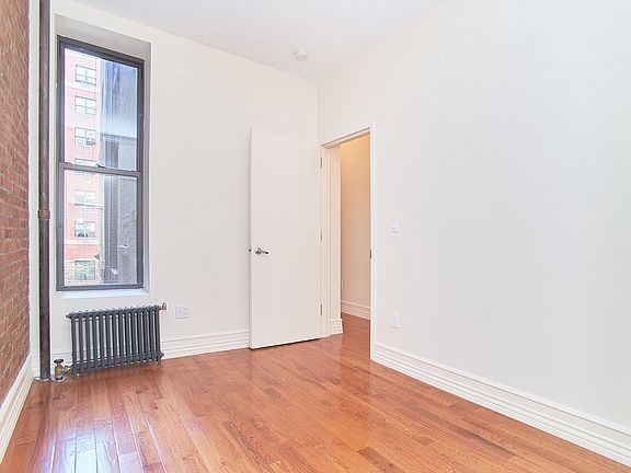 4th image of 14 W 103rd St #1AA