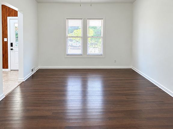 4th image of 224 Beech Rd
