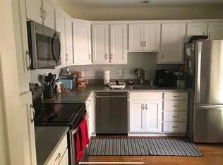 12500 N Lake Ct, Fairfax, VA 22033