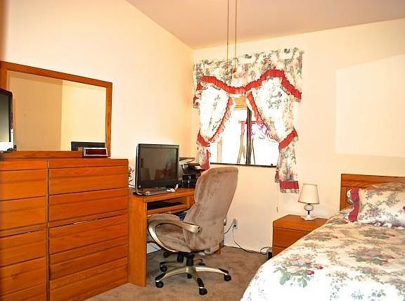 5th image of 9851 Harle Ave