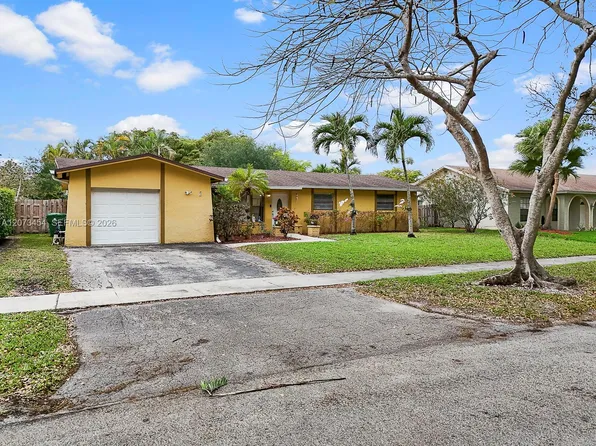 5009 SW 104th Ave, Fort Lauderdale, FL 33328