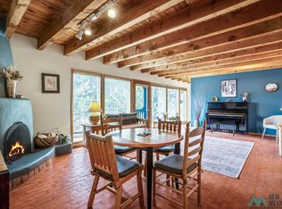22 Encantado Cir, Santa Fe, NM 87508