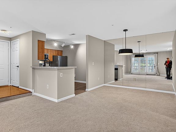 3rd image of 6109 Wigmore Ln Unit H