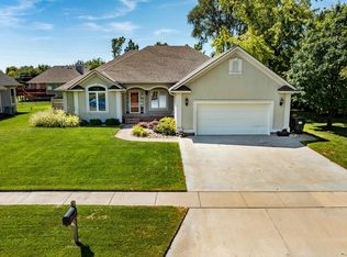 4009 Vicksburg St, Hutchinson, KS 67502