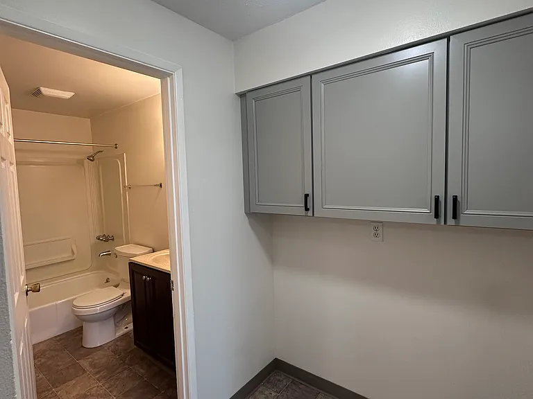 815 Harrison St #2 — Photo 8