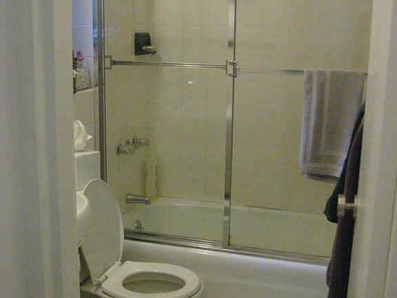 3rd image of 339 E 57th St APT 3c