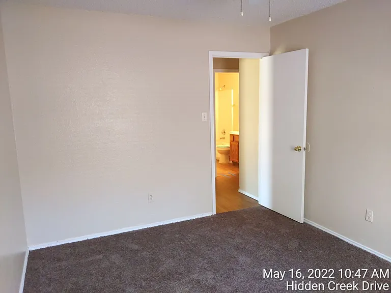 1200 Hidden Creek Dr — Photo 5