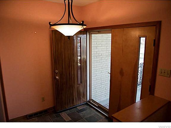 2nd image of 387 Sprucewood Ter