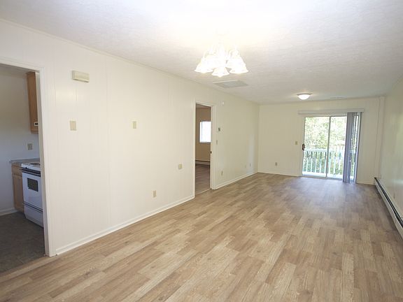 2nd image of 21 Shanna Dr APT 1