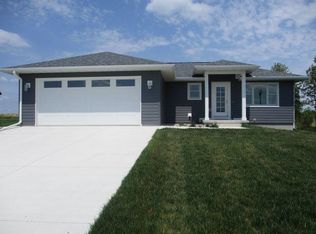 117 Nolan Dr, Emmetsburg, IA 50536