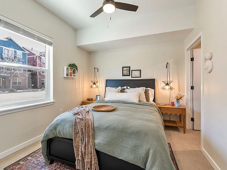810 S Weber St — Photo 31