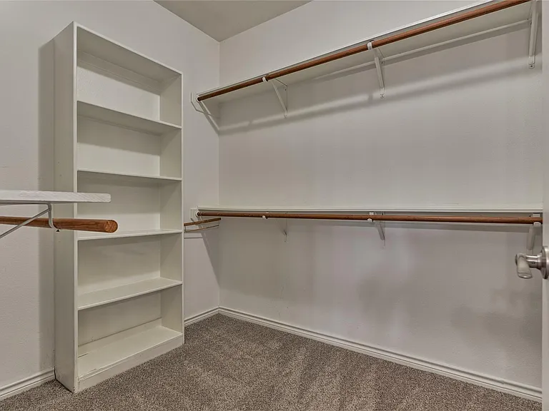 13707 Fountainview Dr — Photo 29