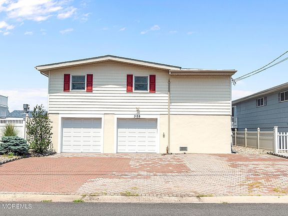 2nd image of 308 Cheryl Drive